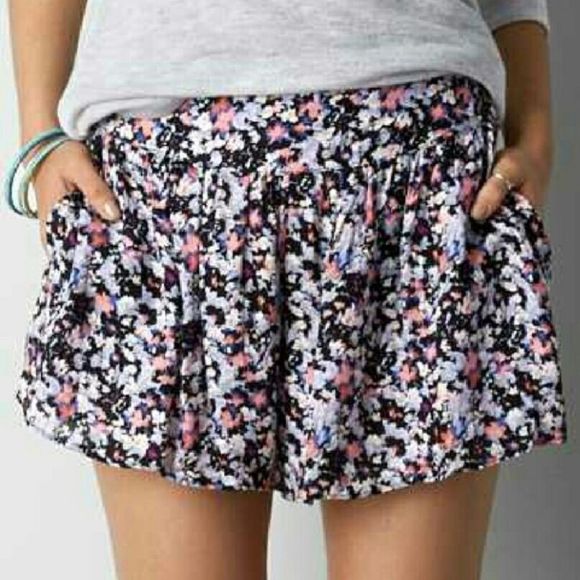 EUC American Eagle Flowy Floral Shorts XS - Picture 1 of 10